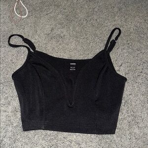 SHEIN Black V-Neck Crop Top